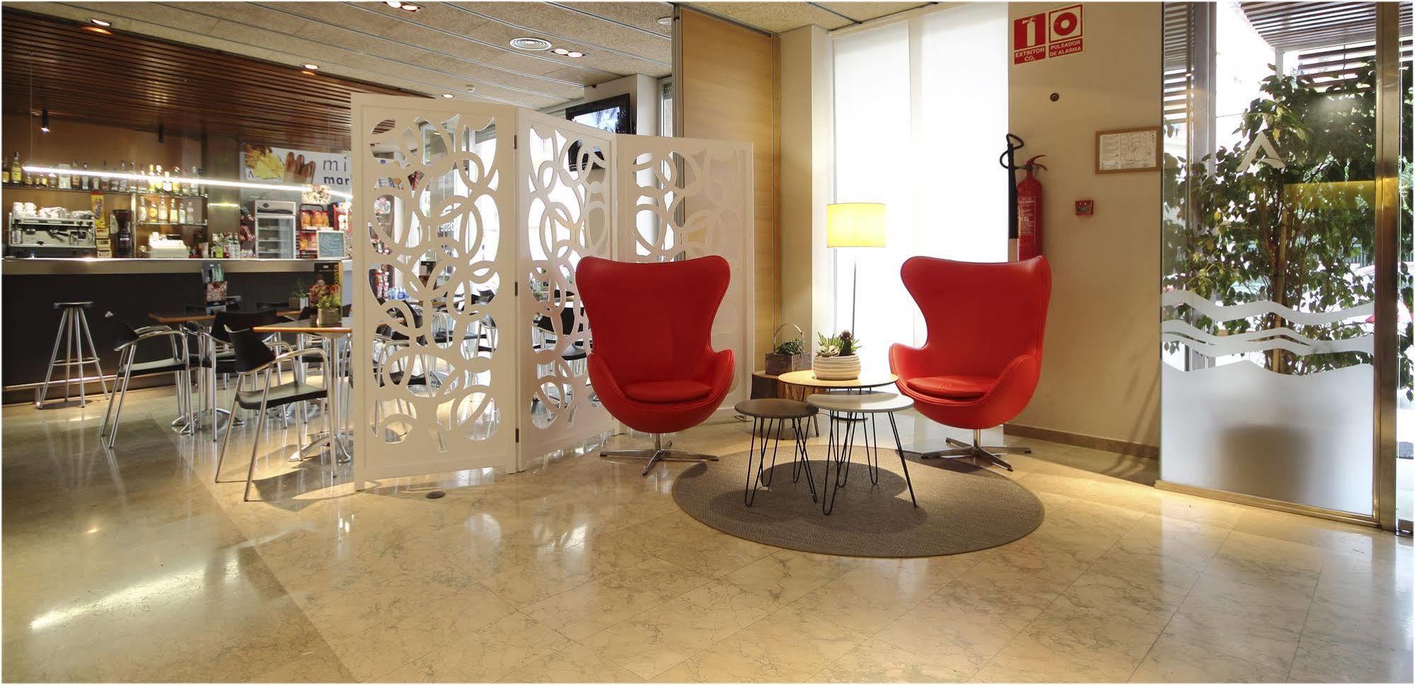 Aqua Hotel Nostre Mar Apartments 皮内达德马尔 外观 照片