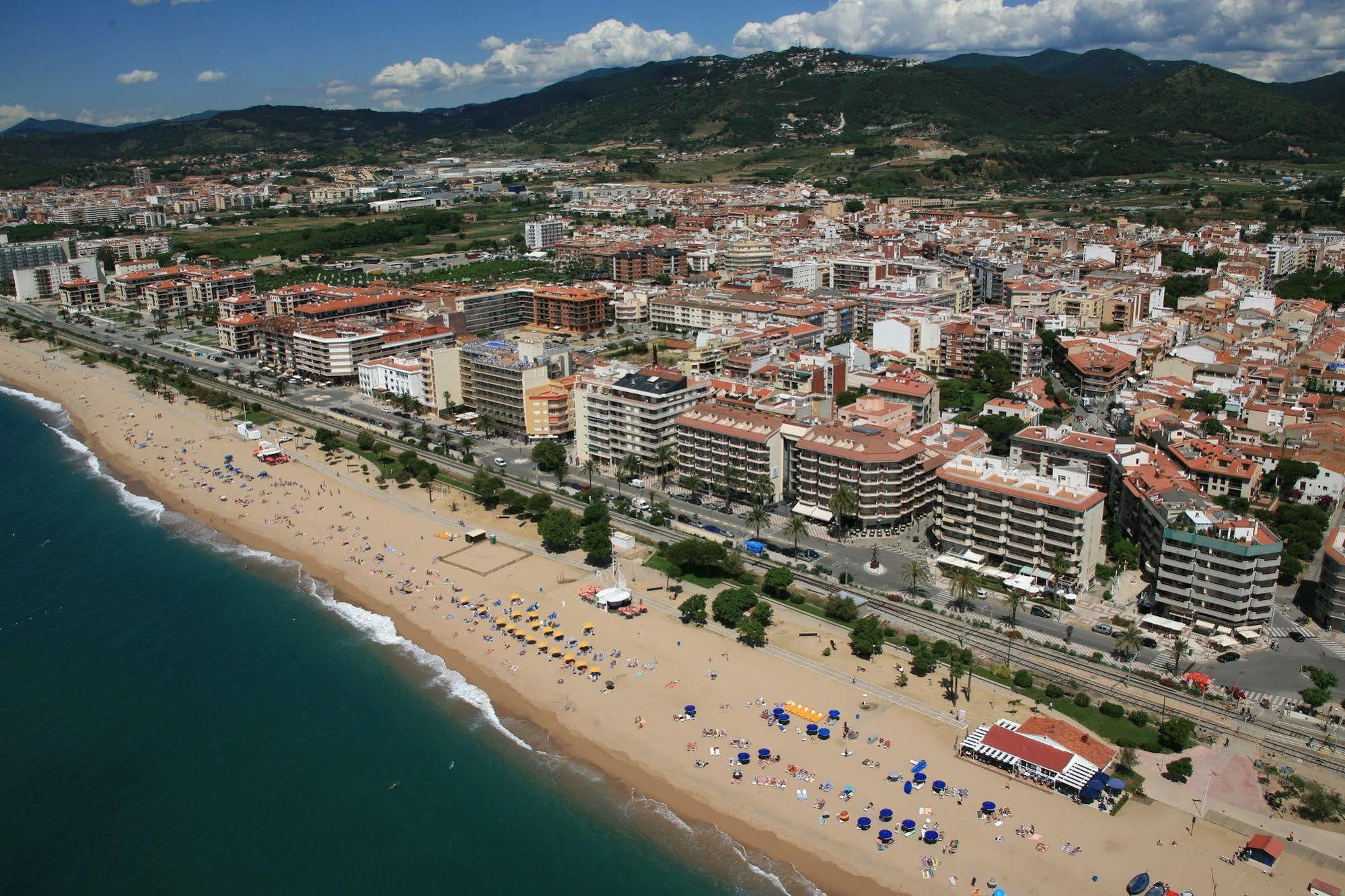 Aqua Hotel Nostre Mar Apartments 皮内达德马尔 外观 照片