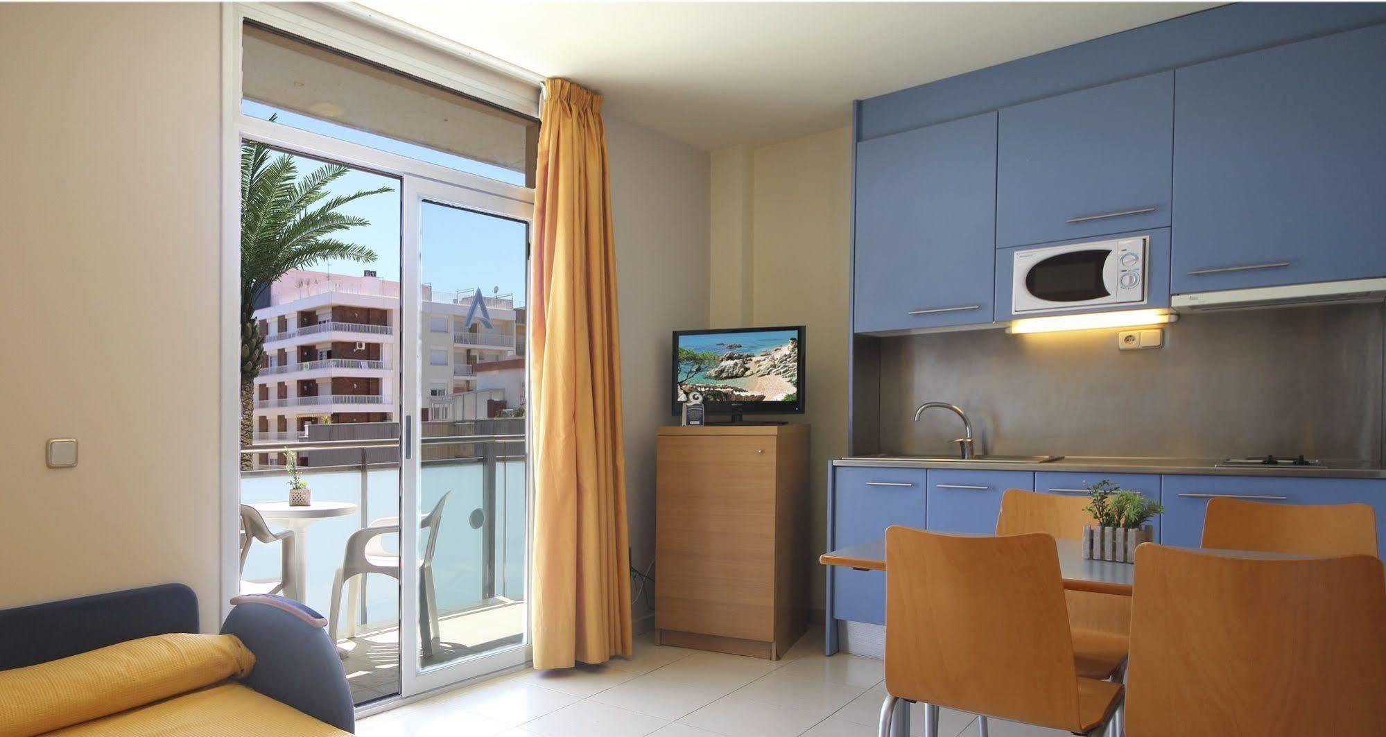 Aqua Hotel Nostre Mar Apartments 皮内达德马尔 外观 照片
