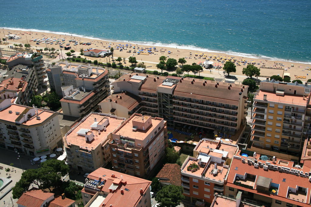 Aqua Hotel Nostre Mar Apartments 皮内达德马尔 外观 照片